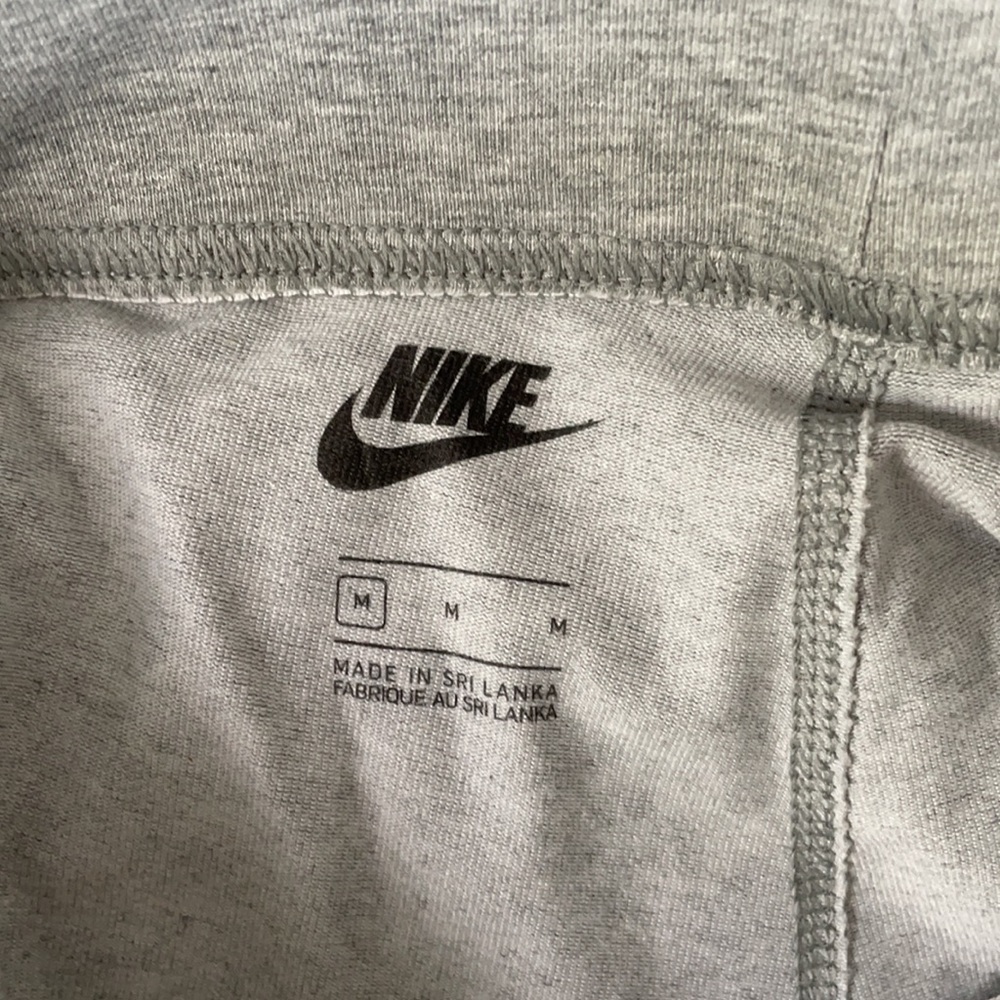 Grey Nike Leggings - Picture 5 of 5